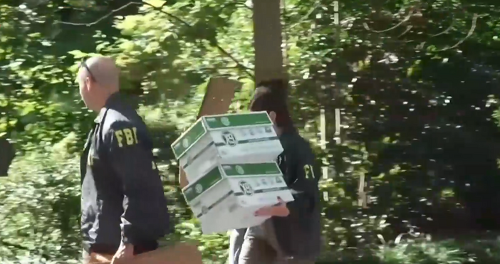 Акция срещу бивш съветник на Доналд Тръмп ФБР претърси