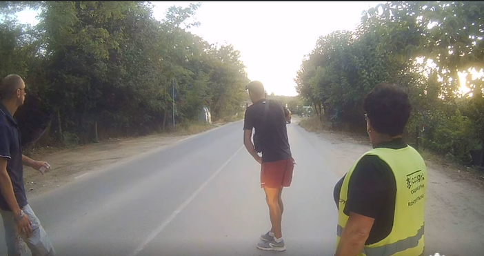 кадри Bogdan Bogdanov Виждам те КАТ ВАРНАНеприятна ситуация но