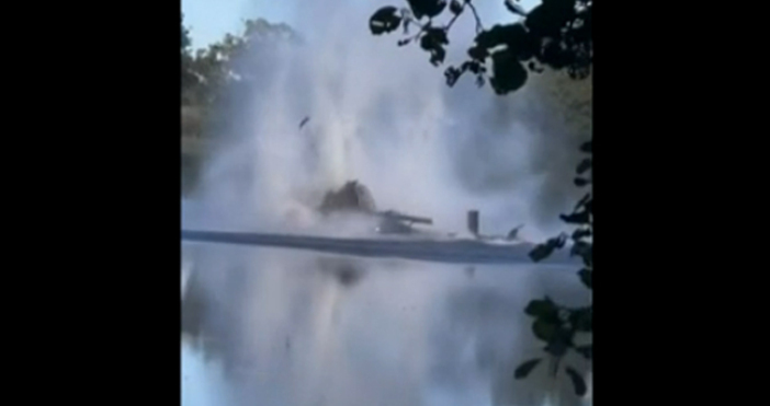 Хеликоптер се разби в езеро в Роспорден Франция докато се