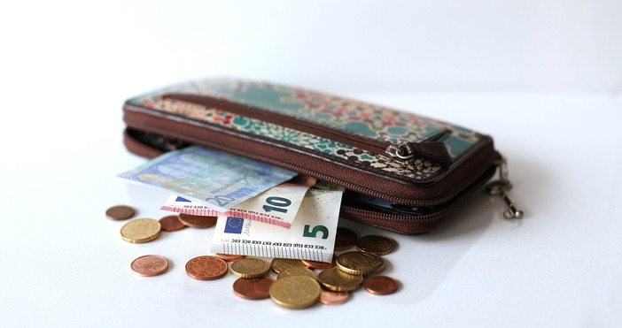 Книгите у нас поскъпнаха в навечерието на еврото показва проверка