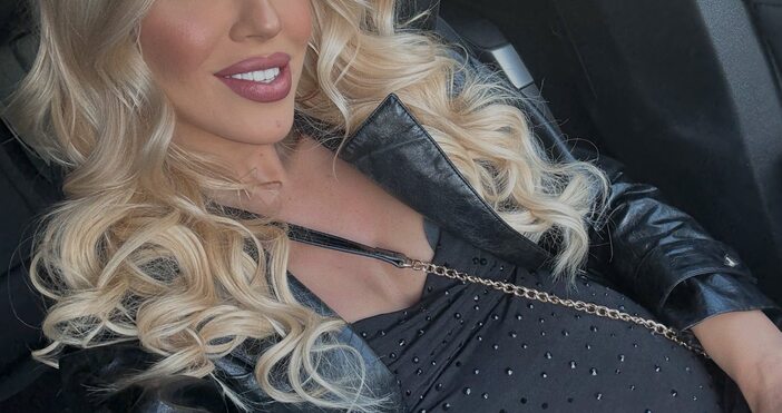 Натали Трифонова грее от щастие Тя показа корема си в напреднала