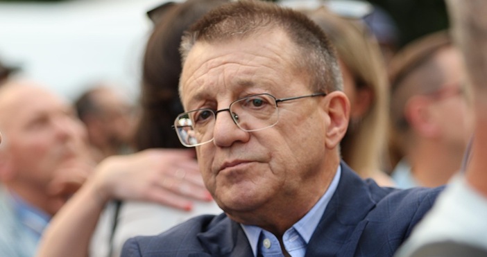 Премиерът Росен Желязков, който днес вдигна жълт картон на областния