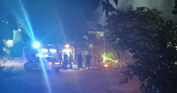 Пожар до Кауфланд на улица Девня във Варна се запали