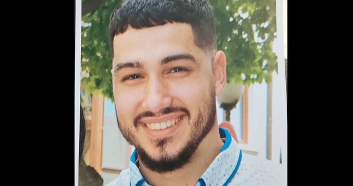 ФейсбукМирно шествие в памет на Александър Маринов загубил живота си