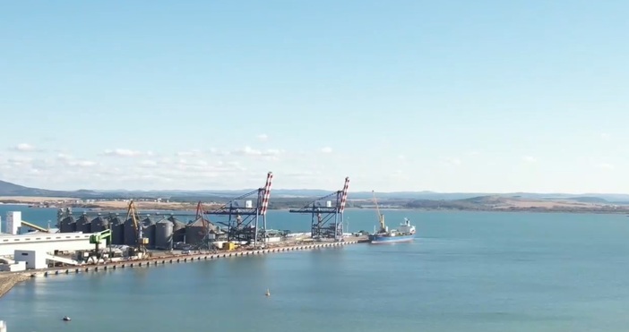 Сигнали на жители на Несебър за потенциална опасност в Бургаския