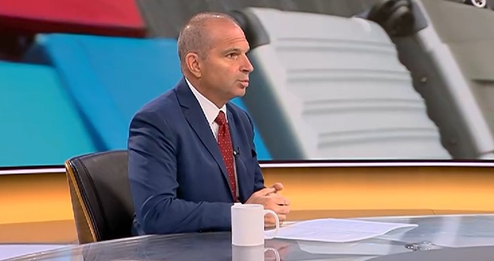 Още по темата28 08 2025 07 48Служители на летище Васил Левски не