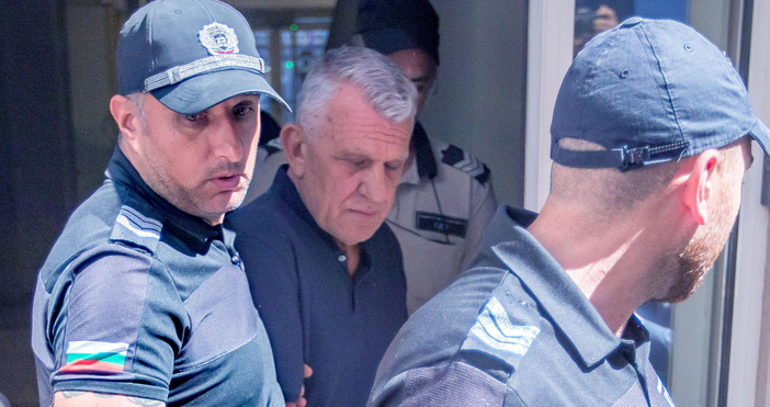 Приключи разпитът на Никола Николов - Паскал в Комисията за