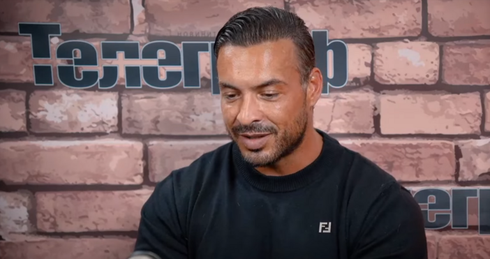 От доста години продавам автомибили Клиенти винаги съм имал Една