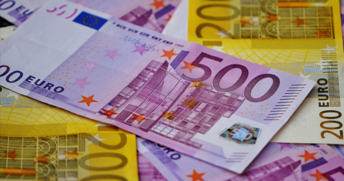 През януари 2026 г ще действа период на двойно обращение