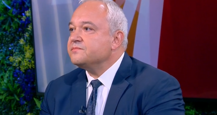 кадри Бтв Никола Николов Паскал не се е върнал случайно във България