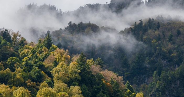 В понеделник ще преобладава слънчево време с временни увеличения на