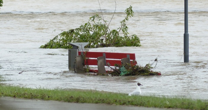 Проливни дъждове в Европа И там много щети но