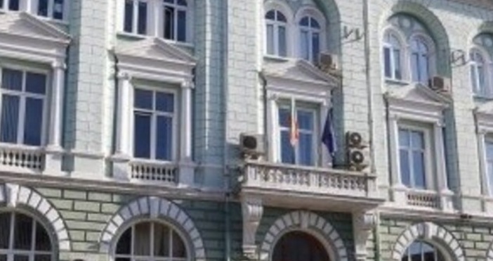 Областният управител на Варна – проф Андрияна Андреева също застава