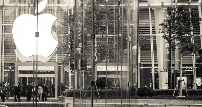 Apple ще пусне софтуерна актуализация за iPhone 12 в целия