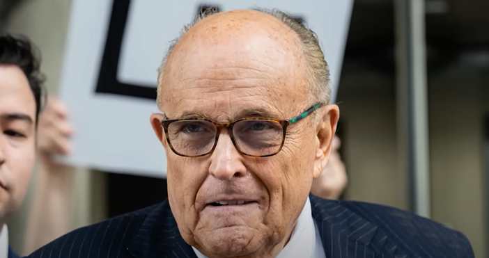 Руди Джулиани бе изписан от болницата а състоянието му се