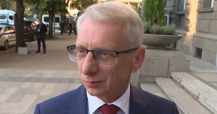 Първият вариант за вот на недоверие е готов и предстои