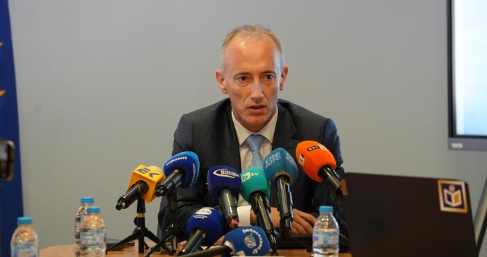 Изпитът по математика след седми клас няма да затрудни учениците