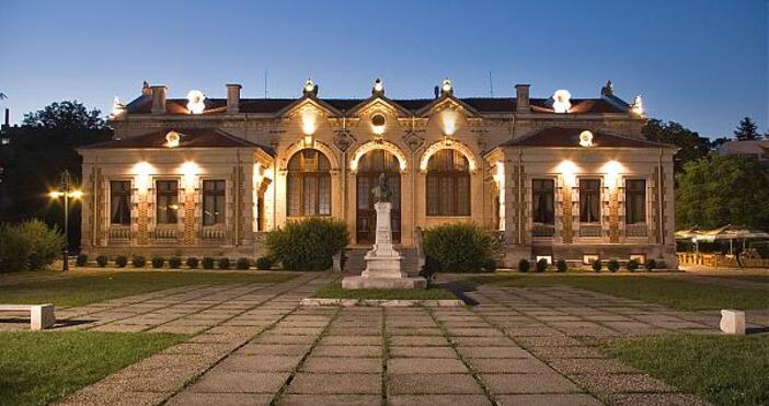 Предстои авариен ремонт на покрива на най старото шуменско читалище Добри