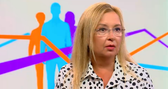 Стопкадър Нова ТвКампания за въвеждане на еврото се провежда в