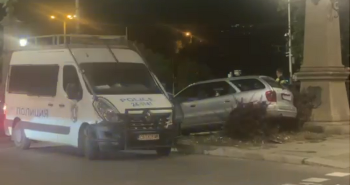 Пореден пътен инцидент на Орлов мост в София шофьор