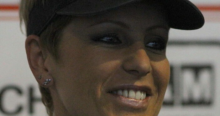 Десислава Стоева по известна като ДжинПопулярни нейни песни са Любов моя Остани