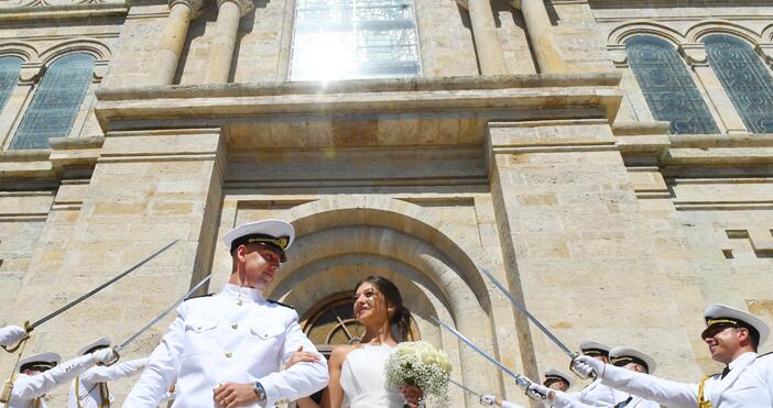 снимки Старши лейтенант инж.Тихомир Александров и лейтенант инж. Диляна Димитрова