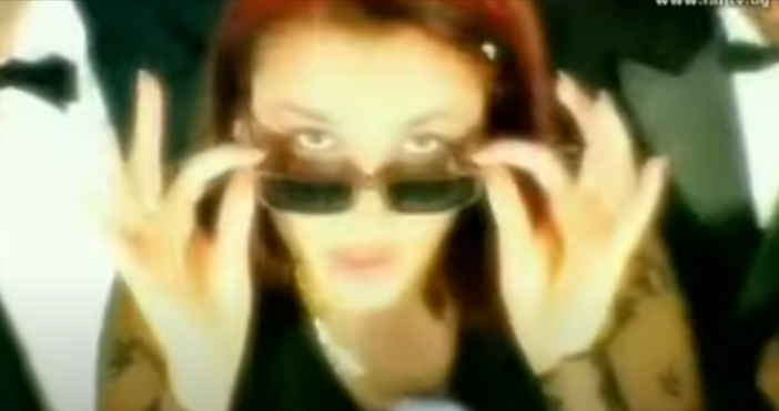 Хитовата певица от миналото Сани отпразнува 49 ия си рожден ден