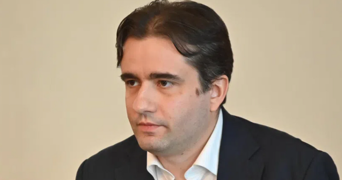 Шеф на партия атакува президента и Делян Пеевски Дикатурите имат много