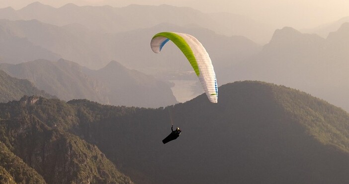 В района на Габрово парапланерист е паднал върху скали бил
