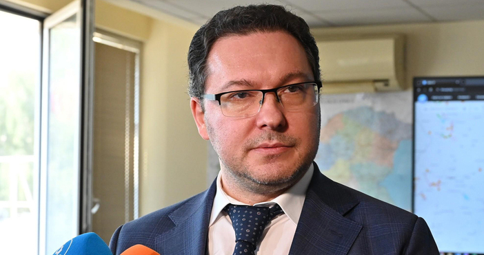 Кадри Дни наред ни занимават с русенския полицейски шеф и