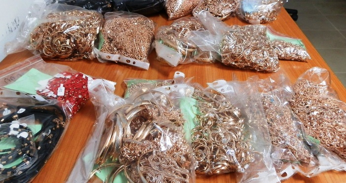 Териториална дирекция Митница Бургас обяви публична продажба чрез търг с