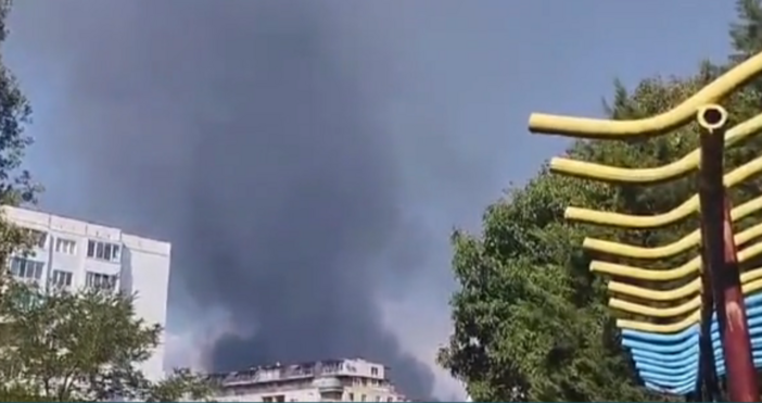 Голям пожар в столичния квартал Свобода По информация на пожарната гори