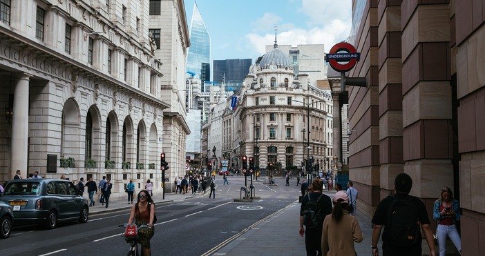 Все повече наши сънародници емигрират заради липсата на ред и