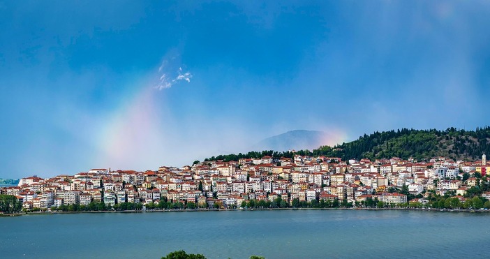 Ресторантският сектор на Гърция отчита по слаби продажби това лято въпреки