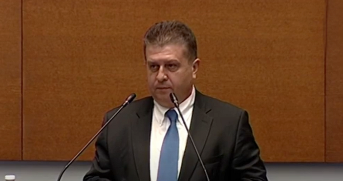 Всички застрахователни полици партиди в пенсионни фондове и инвестиционни позиции