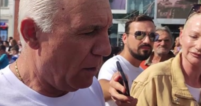 Българският кавалер на Златната топка  Христо Стоичков даде обширно интервю пред БЛИЦ