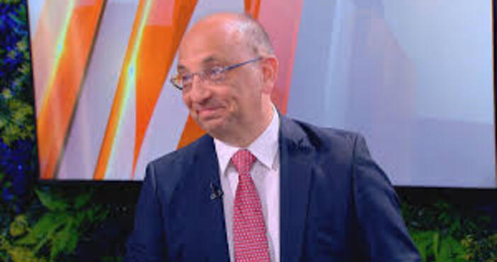 Финансистът Николай Василев обяви в ефира на bTV две положителни
