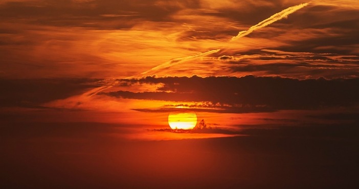 Силна магнитна буря ще засегне Земята в понеделник 15 септември