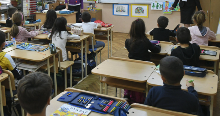 До момента Министерството на труда и социалната политика чрез Агенцията