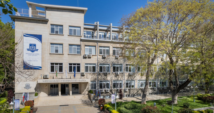 Повече от 1700 студенти започнаха днес своето обучение в Медицинския