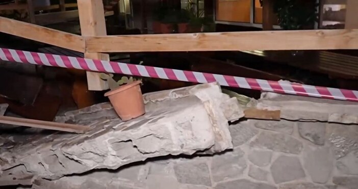 Кола се вряза в кафе закусвалня в Асеновград – за щастие