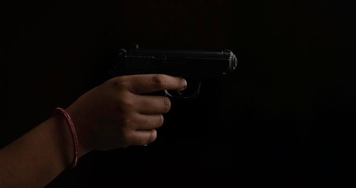 Непълнолетен ученик от Спортно училище Стефан Караджа в Хасково е