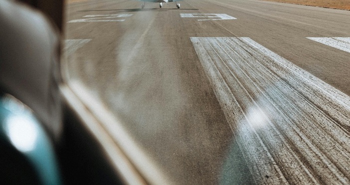 ПекселсАвиокомпанията Ка Ел Ем KLM е отменила множество полети от