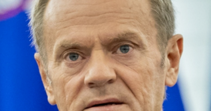 Полският премиер Доналд Туск обяви че правителството ще вземе решение