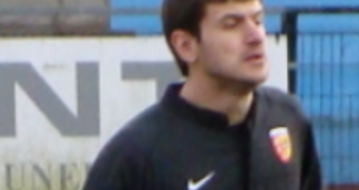 УикипедияСръбският футбол скърби за Деян Милованович  Бившият капитан на Цървена звезда