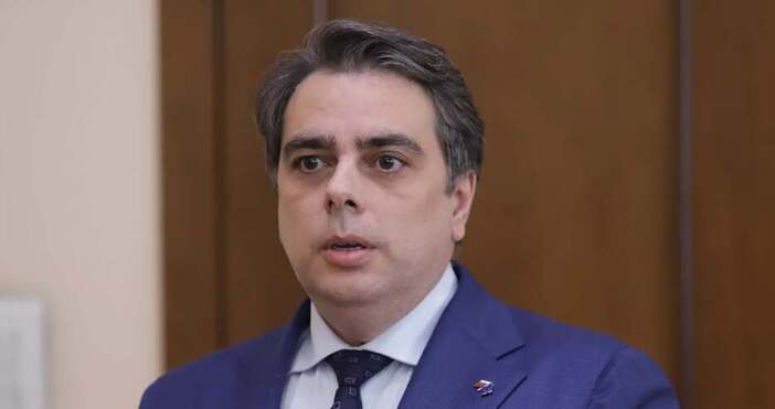 Преди малко Борисов каза че дефицитът в бюджета може да стигне 8