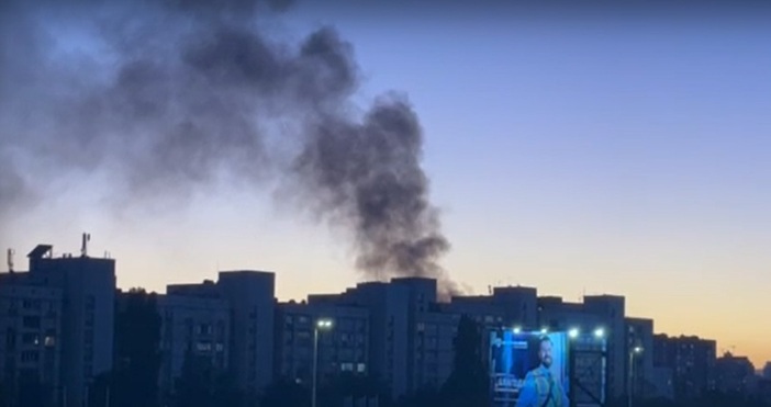 Пожар в София Горят сухи треви и храсти научи Нова