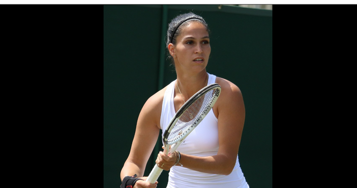 Изабелла Шиникова отпадна на четвъртфиналите на двойки на турнира по