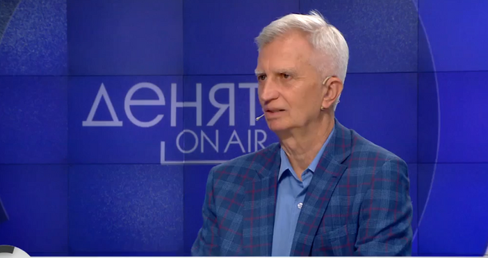 Бившият вицепремиер проф Пламен Панайотов заяви пред Bulgaria ON AIR че мотивите за