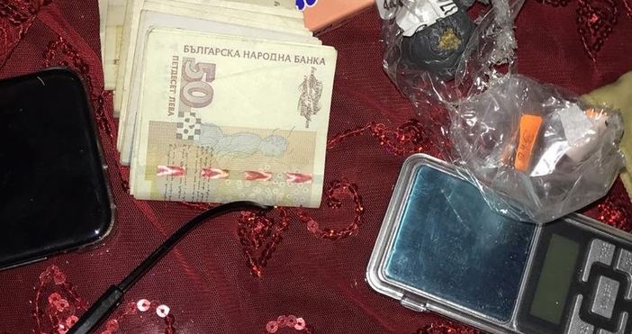 Снимки МВРПри специализирана полицейска операция на територията на Бургас са